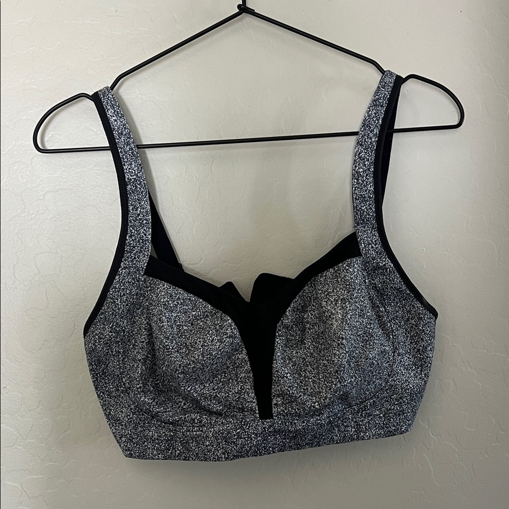Lululemon Black and Gray Sports Bra